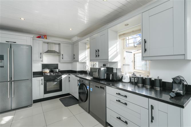 34 Foxdene Green, Lucan, Co. Dublin