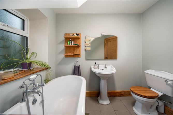 Ballinara, Castledaly, Moate, Westmeath