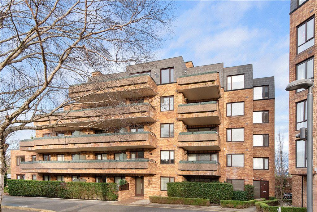 103 Merrion Village, Ballsbridge, Dublin 4