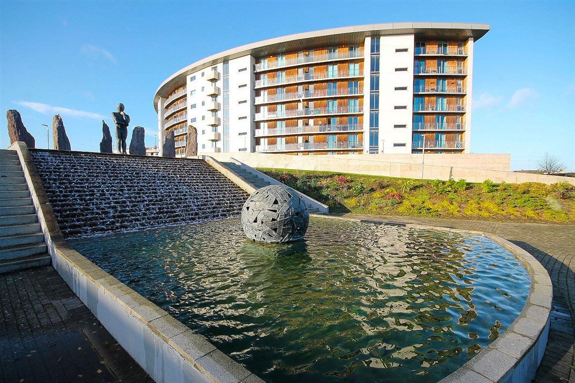 73 The Crescent Building, Park West Pointe, Dublin 12