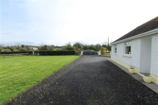 Lisdrumneill, Fairymount, Castlerea, Co. Roscommon