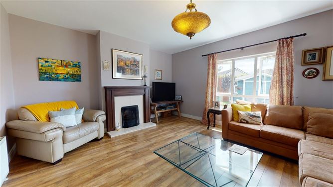 2 Hazeldene, Blackwater, Wexford.