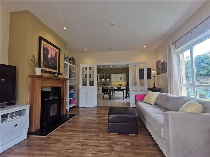 2 Hazeldene, Blackwater, Wexford.