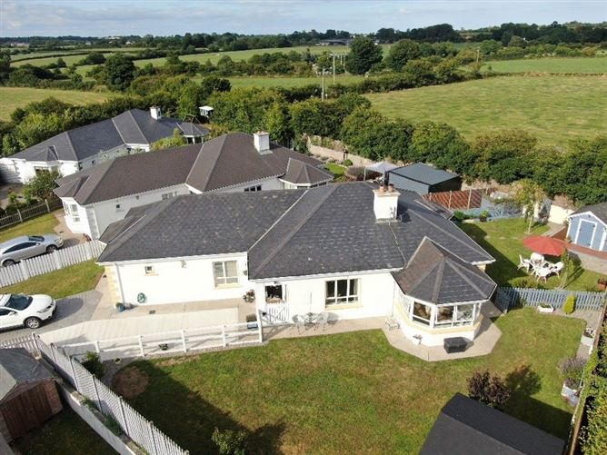 2 Hazeldene, Blackwater, Wexford.