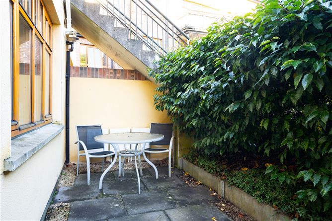 79 Woodbrook Crescent, Castleknock, Dublin 15