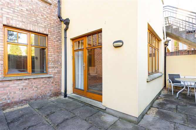 79 Woodbrook Crescent, Castleknock, Dublin 15