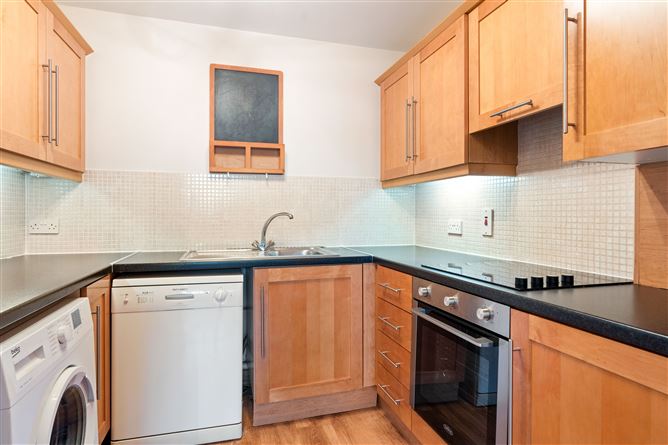 79 Woodbrook Crescent, Castleknock, Dublin 15