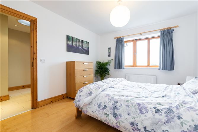 22 Belarmine Court, Stepaside, Dublin 18