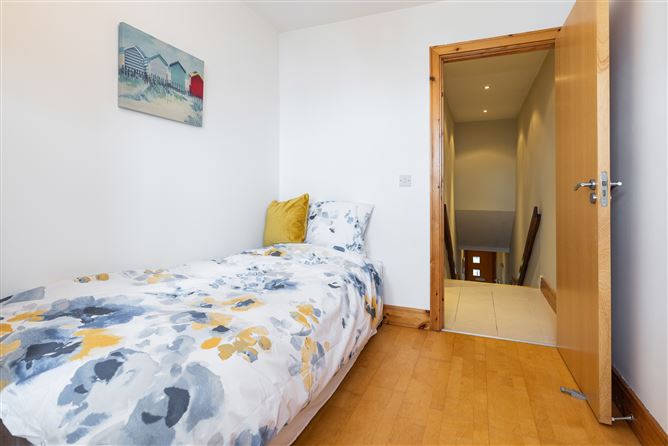 22 Belarmine Court, Stepaside, Dublin 18