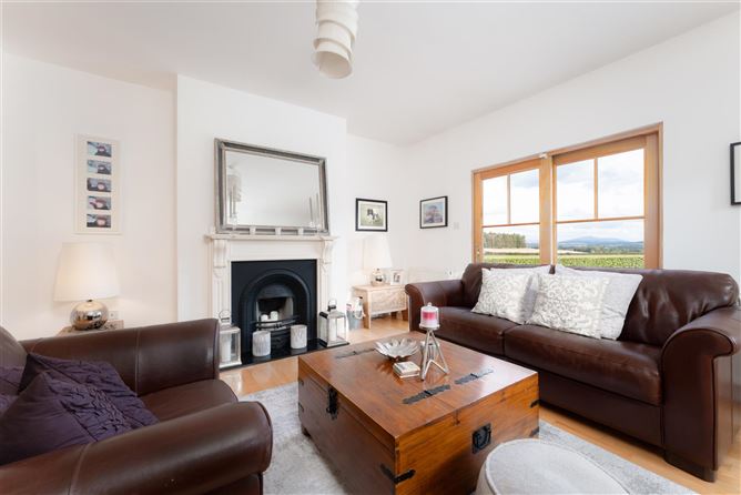 10 Oak Park, Narraghmore, Kildare