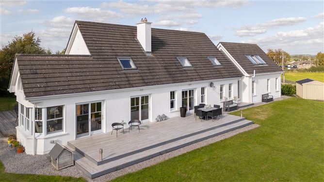10 Oak Park, Narraghmore, Kildare
