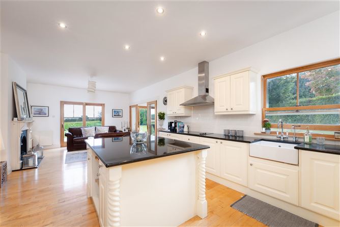 10 Oak Park, Narraghmore, Kildare