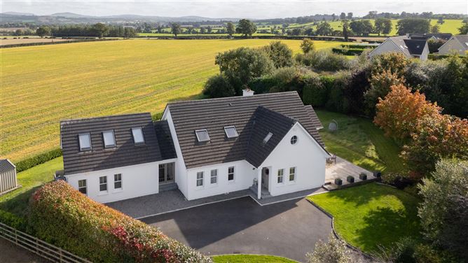 10 Oak Park, Narraghmore, Kildare