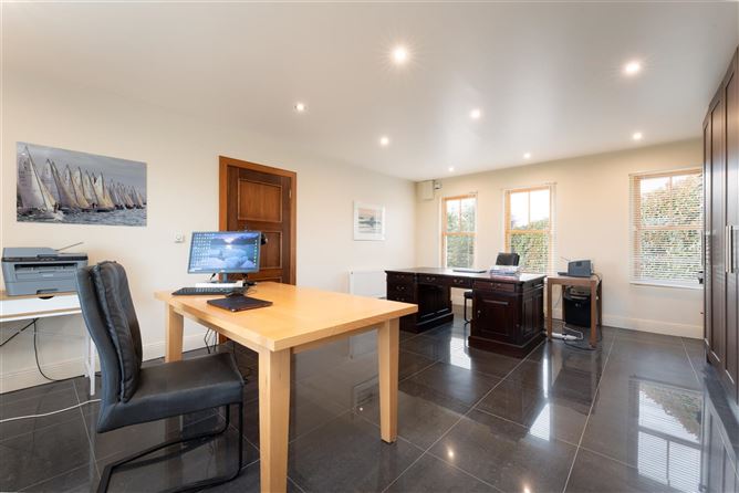 10 Oak Park, Narraghmore, Kildare
