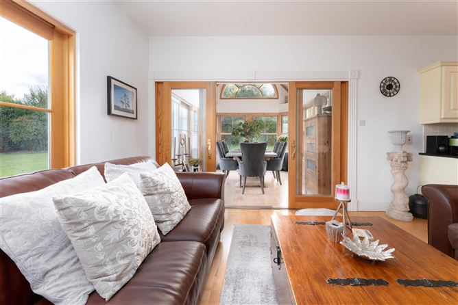 10 Oak Park, Narraghmore, Kildare