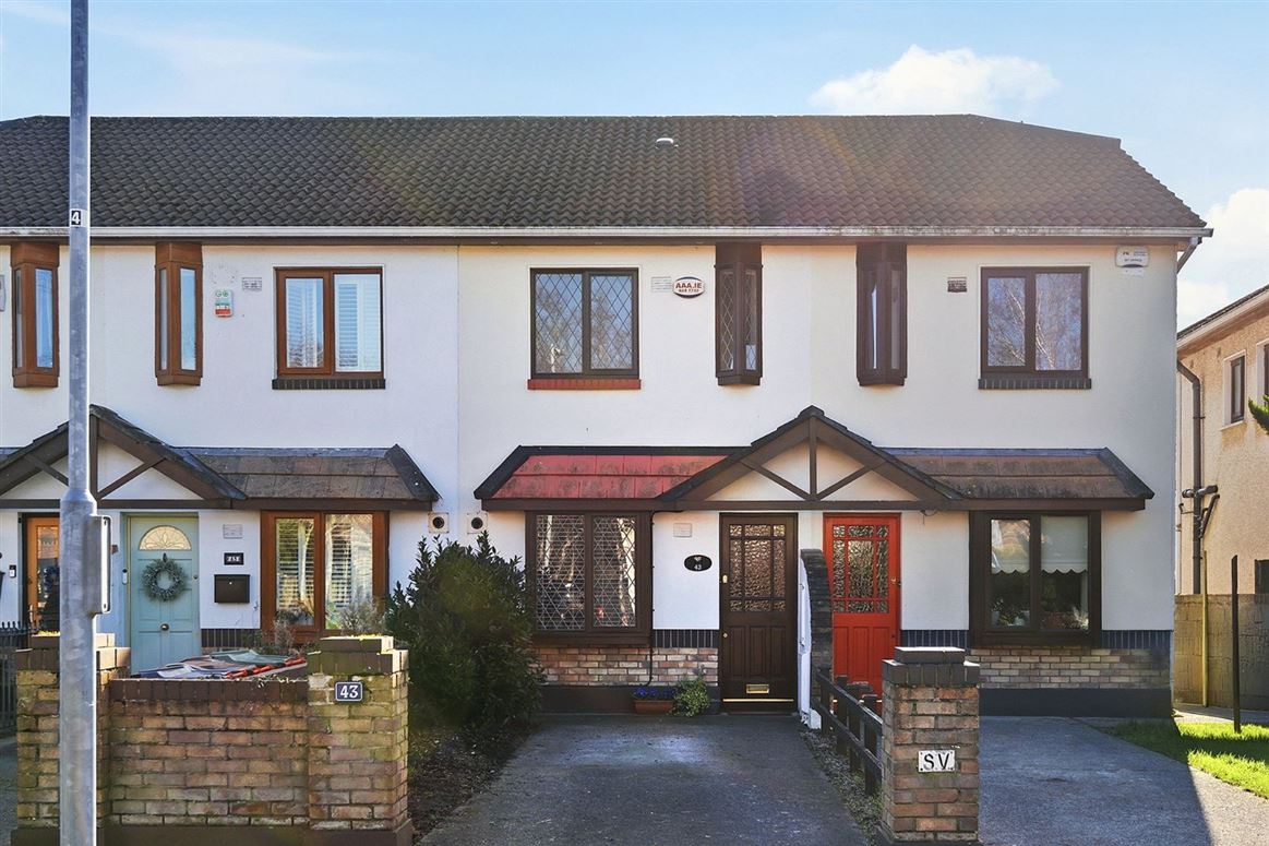 43 Elmbrook Walk, Lucan, Co. Dublin