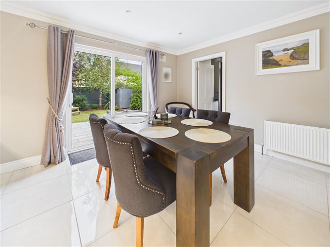 Photo 8 of 29 — 27 Farnamurray Close, Nenagh, Co. Tipperary