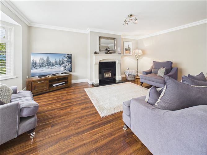 Photo 5 of 29 — 27 Farnamurray Close, Nenagh, Co. Tipperary