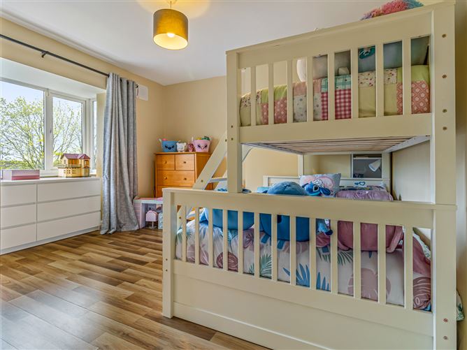 8 Castlebawn, Kilmeage, Kildare