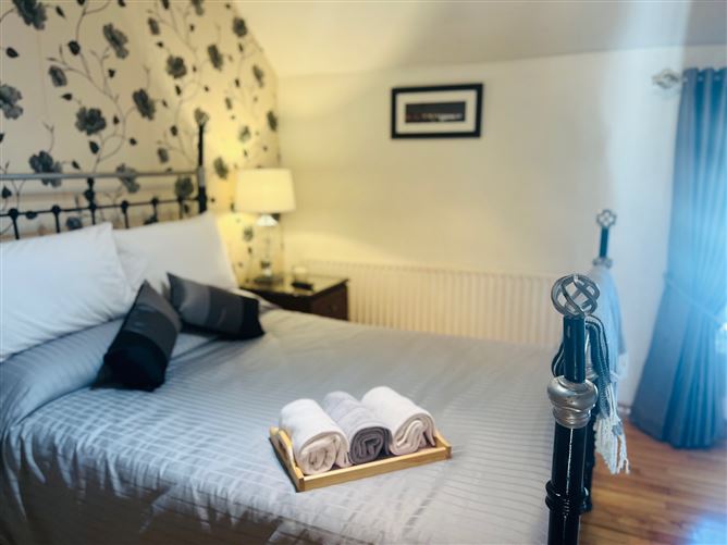 Philipstown, Hackballscross, Louth