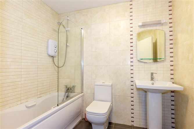 92 Leargan, Western Distributor Road, Knocknacarra, Co. Galway
