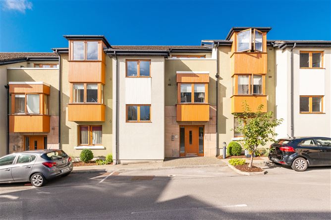 17 Granitefield Mews, Granitefield Manor, Rochestown Avenue, Dun Laoghaire, County Dublin