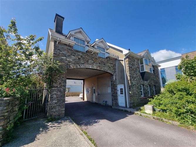 1B College Court, Clonakilty, Co. Cork