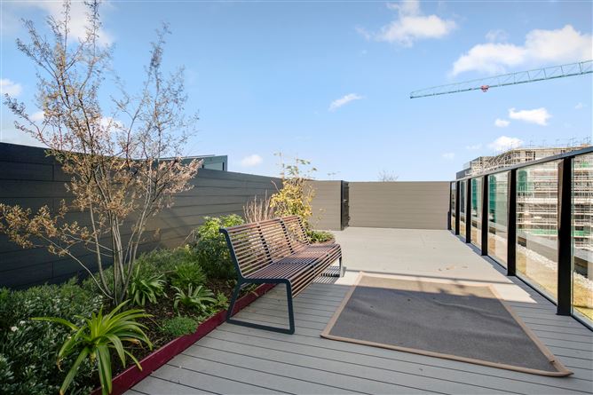 Three bedroom penthouse @ Opus, 6 Hanover Quay, Grand Canal Dk, Dublin 2