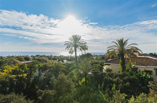 Spain, Marbella, Marbella Este - COSTA-00918P