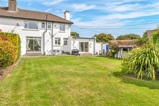 https://photos-a.propertyimages.ie/media/5/5/8/4952855/83f1813a-d0ff-45f8-b6ad-a3eba3fd95d4_l.jpg