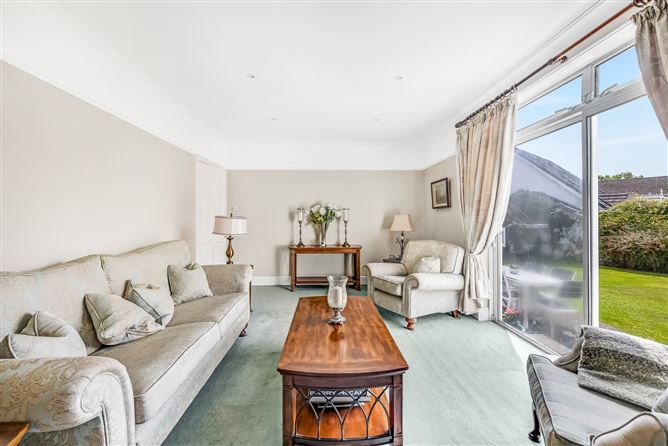https://photos-a.propertyimages.ie/media/5/5/8/4952855/83f1813a-d0ff-45f8-b6ad-a3eba3fd95d4_l.jpg