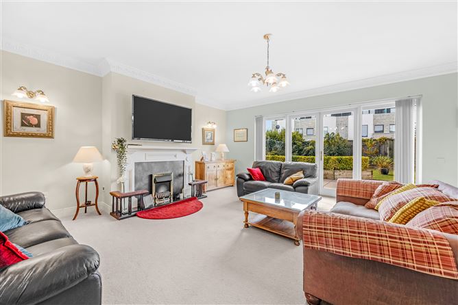 https://photos-a.propertyimages.ie/media/5/5/8/4960855/8f003563-3951-4b87-953b-89cd88620041_l.jpg