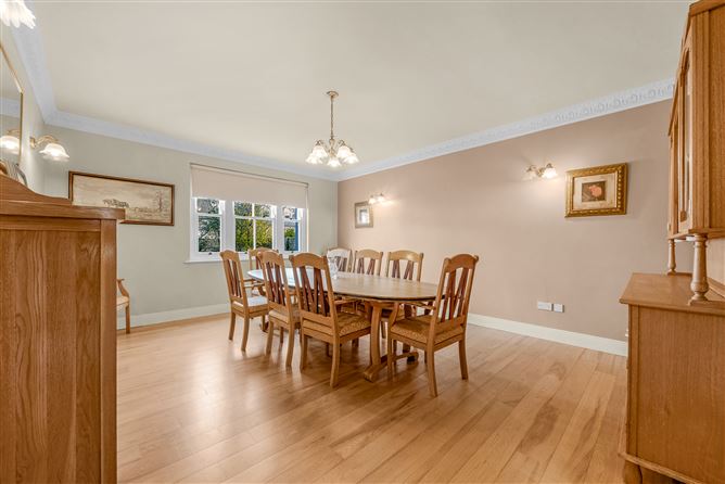 https://photos-a.propertyimages.ie/media/5/5/8/4960855/8f003563-3951-4b87-953b-89cd88620041_l.jpg