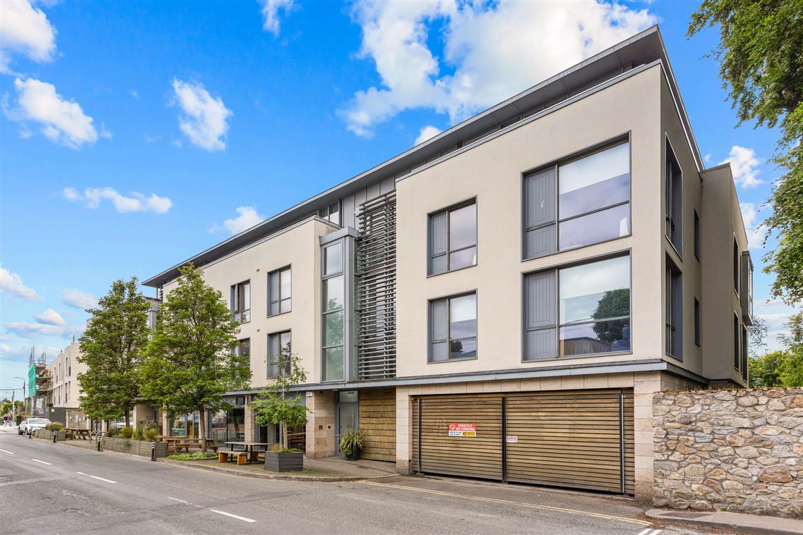 2 The Watermint, Bray Road, Cabinteely, Dublin 18