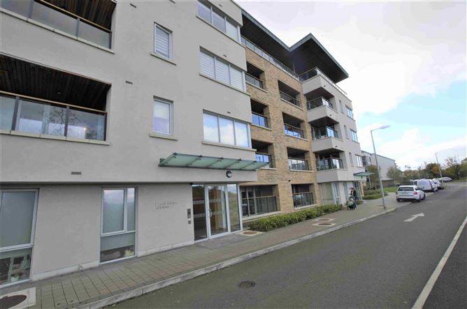 €2,000 / month