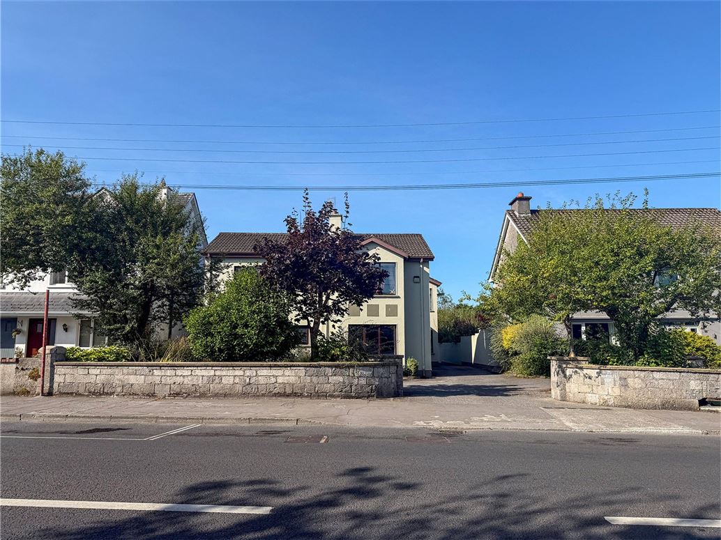 2 Martello Court, 75 Upper Newcastle Road, Newcastle, Galway, H91 FD88