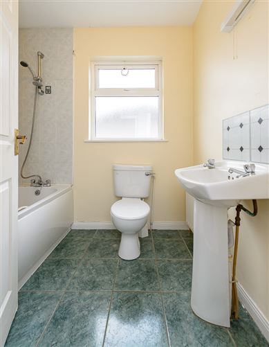 34 Oakleigh, Balreask Old, Navan, Meath