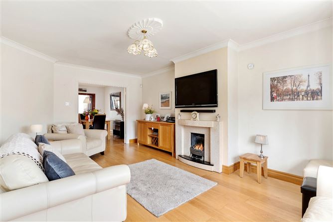 13 Glenbourne View, Leopardstown, Dublin 18