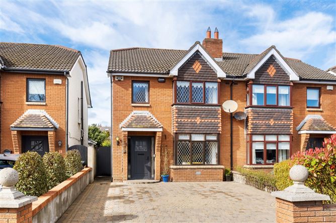 13 Glenbourne View, Leopardstown, Dublin 18