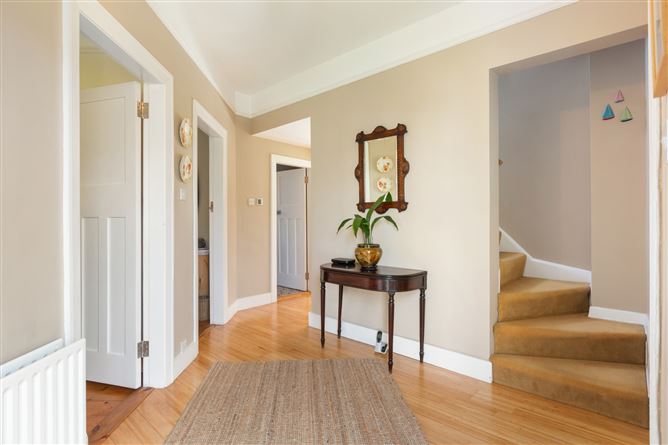 28 Highfield Park, Dundrum, Dublin 14