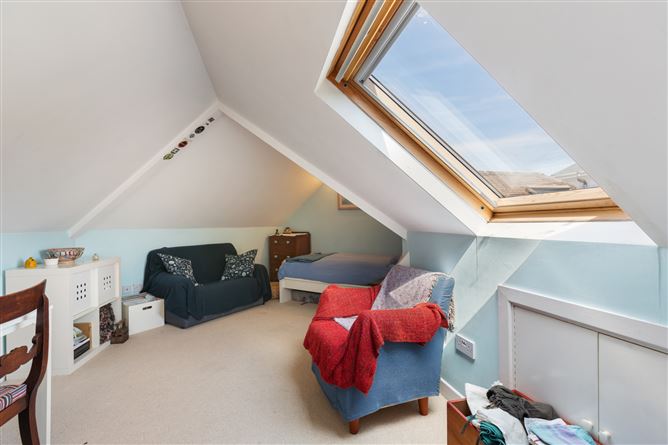 28 Highfield Park, Dundrum, Dublin 14