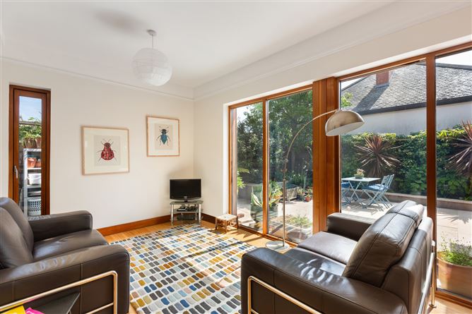 28 Highfield Park, Dundrum, Dublin 14