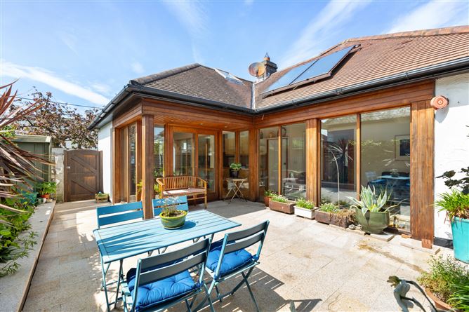 28 Highfield Park, Dundrum, Dublin 14