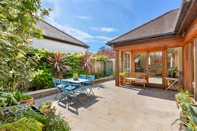 28 Highfield Park, Dundrum, Dublin 14