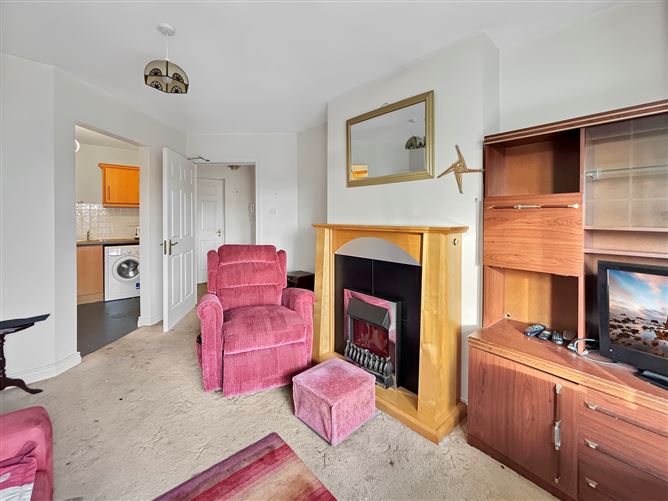 14 Nenagh Manor Retirement Apartments, Yewston, Nenagh, Co. Tipperary