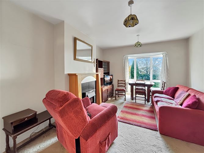 14 Nenagh Manor Retirement Apartments, Yewston, Nenagh, Co. Tipperary