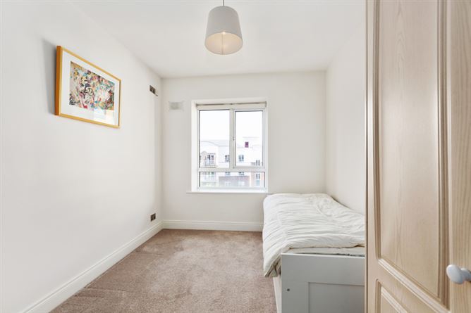 Apt 76 The Lansdowne Block, Pembroke Square, Grand Canal Street Upper, Dublin South City, Dublin 4, Dublin