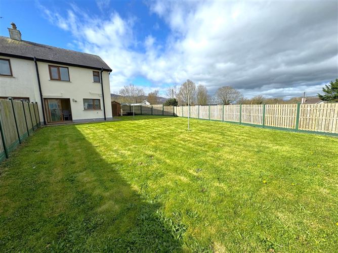 13 Pairc Ard, Newcastle, County Tipperary