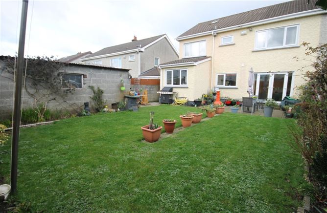 31 Gleann Na Smol, Oldbawn, Dublin 24