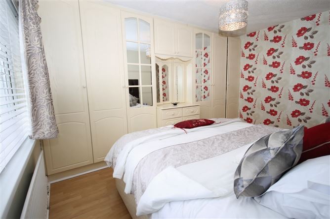 31 Gleann Na Smol, Oldbawn, Dublin 24